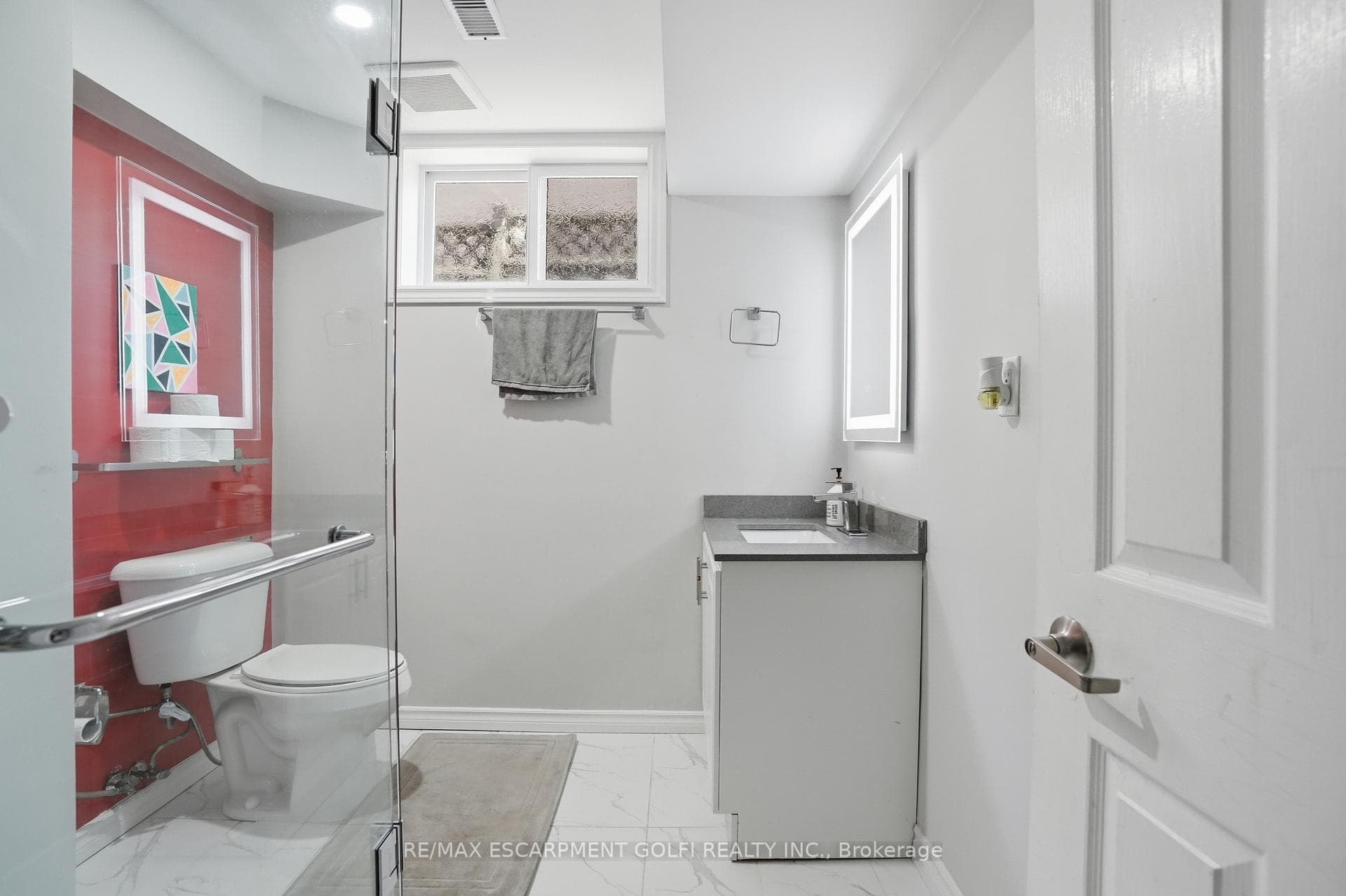 391 East 24th Street photo 27