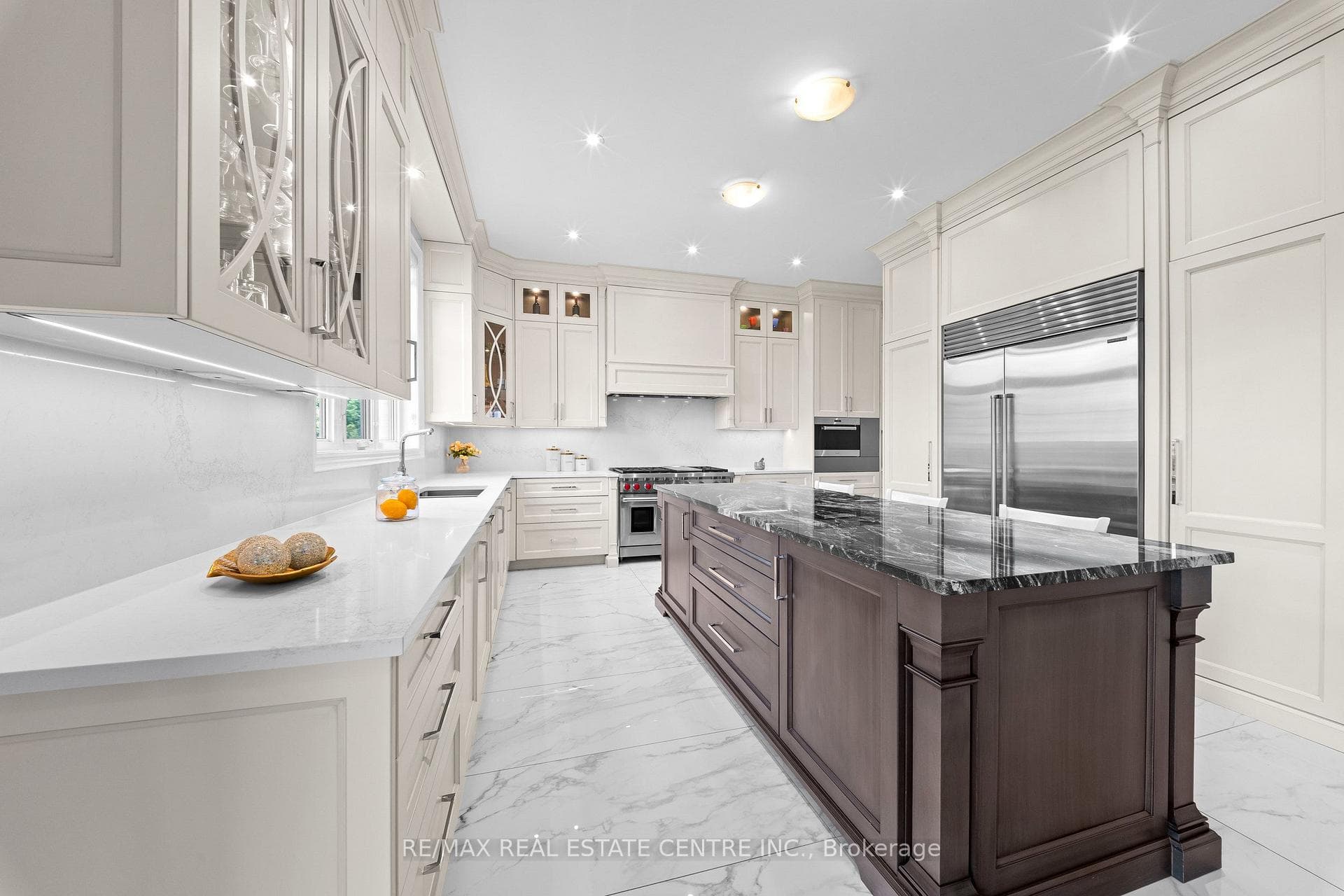 70 Appleyard Avenue photo 17