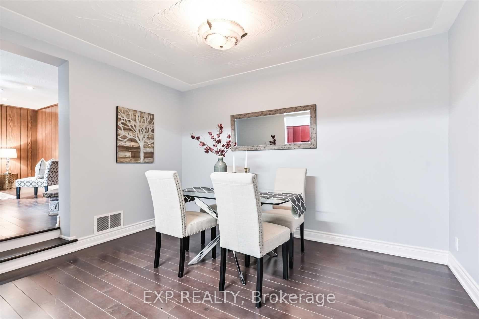 132 Brookhaven Drive photo 2