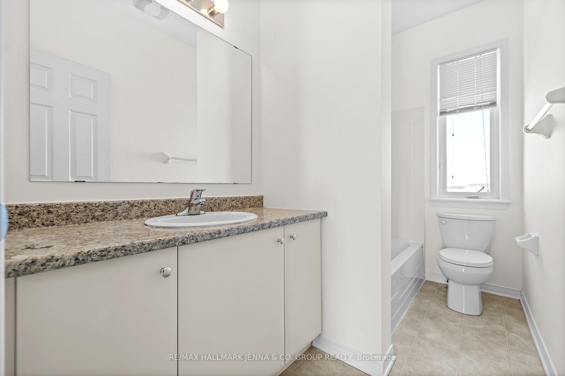 2561 Longfields Road photo 24
