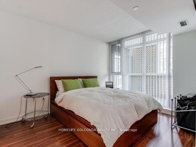 85 Queens Wharf Road Unit 610 photo 3