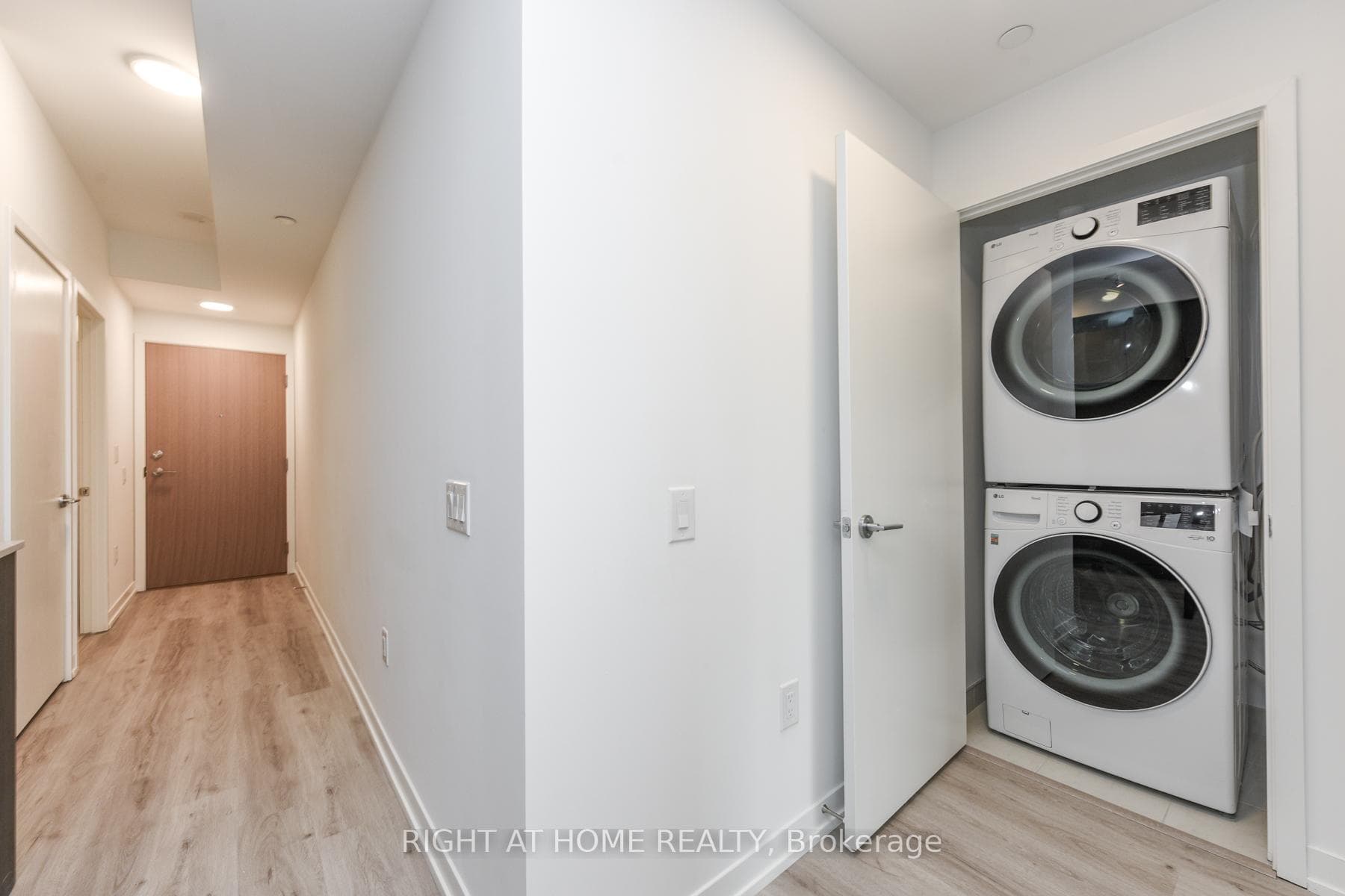 395 Square One Drive Unit 1405 photo 22