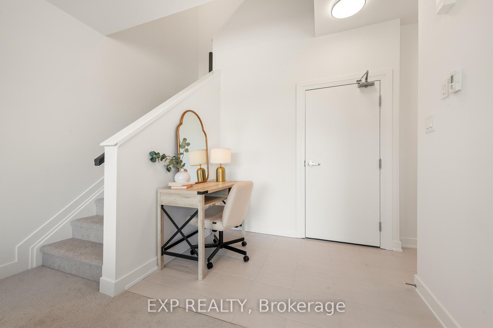 230 Pingwi Place Unit C photo 2