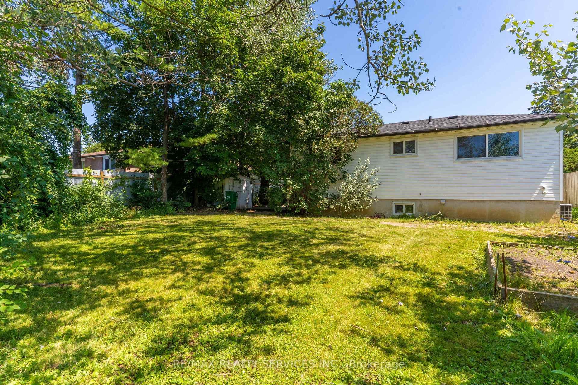 23 Fidelia Crescent photo 30