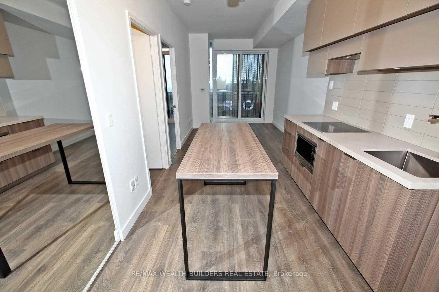 8 Eglinton Avenue Unit 3803 photo 21