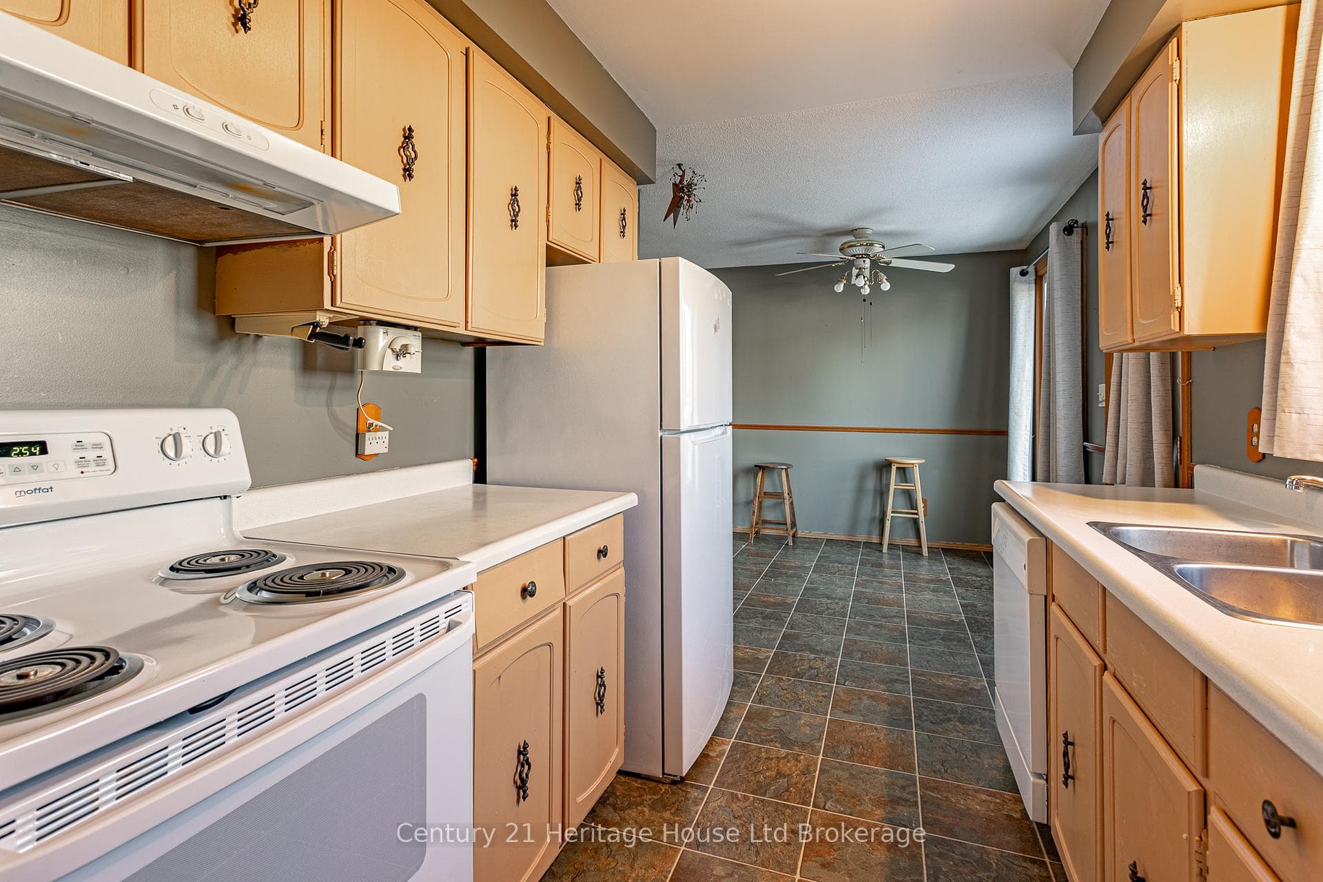 190 East Park Drive photo 11