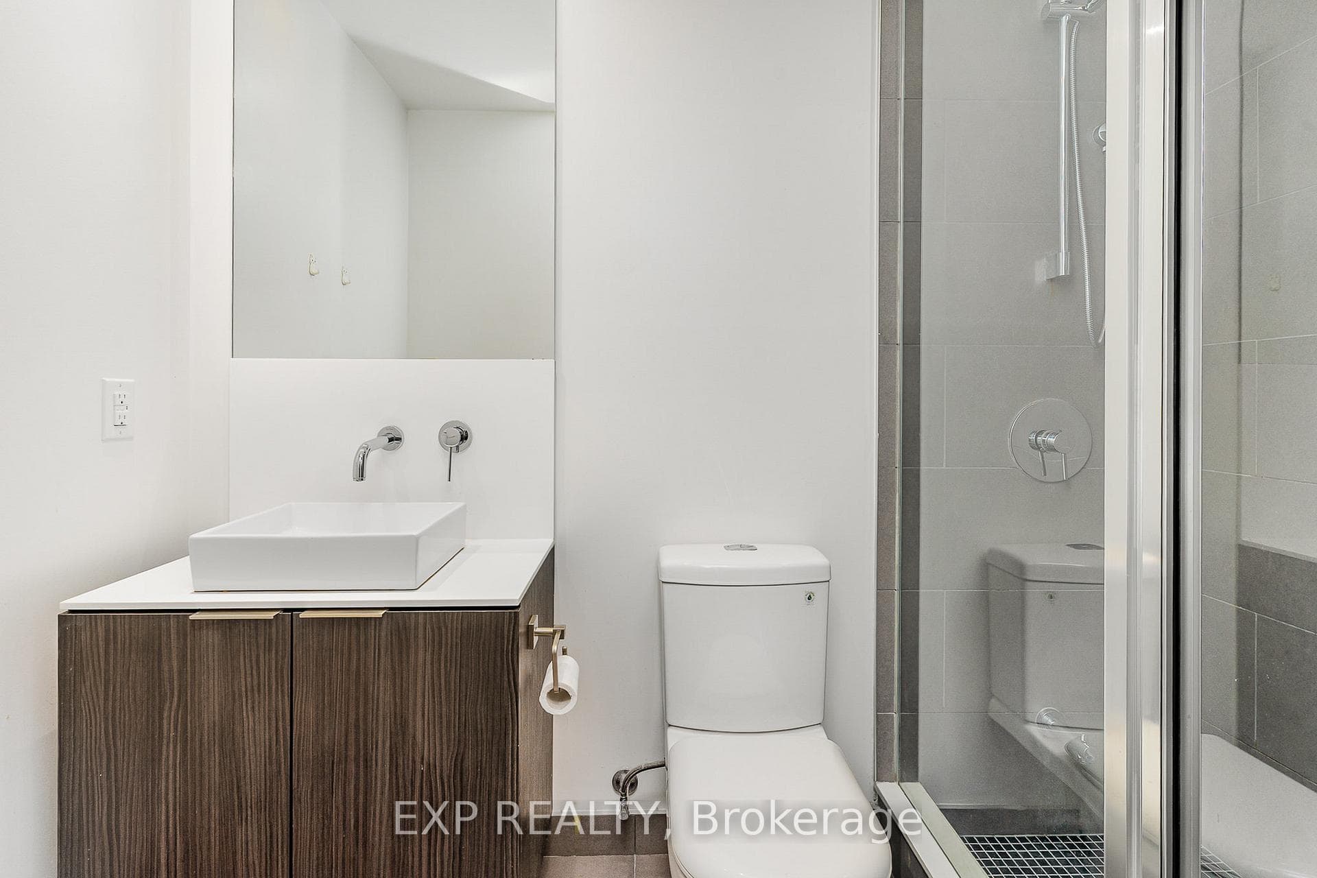 159 Dundas Street Unit 3307 photo 8