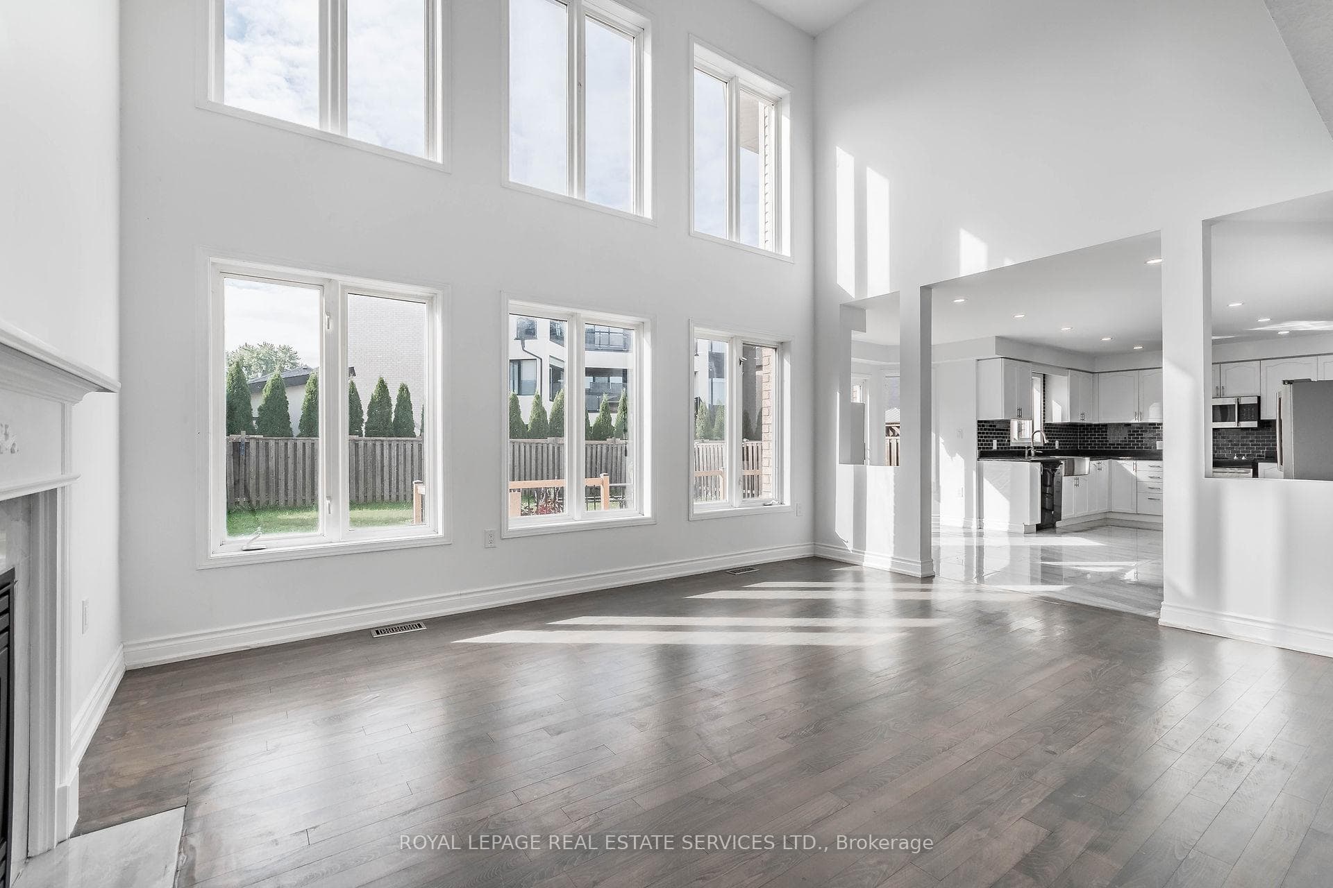 276 Gatestone Drive photo 12