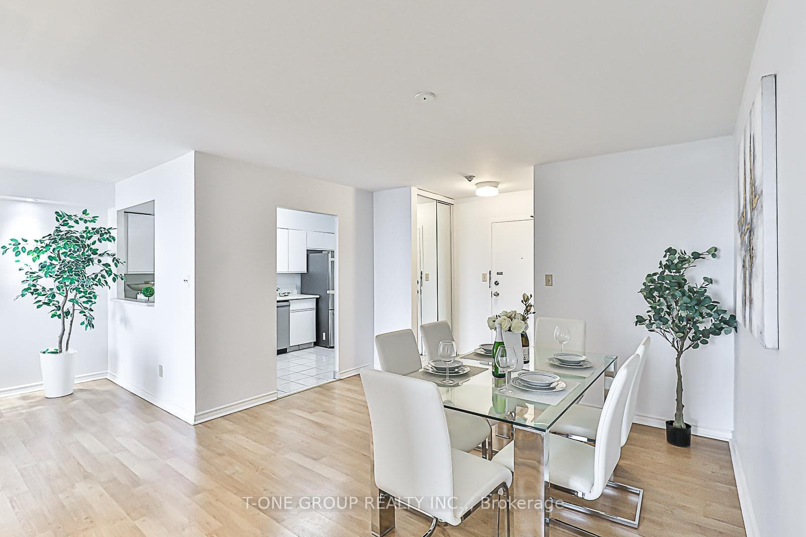 55 Bamburgh Circle Unit 1001 photo 9