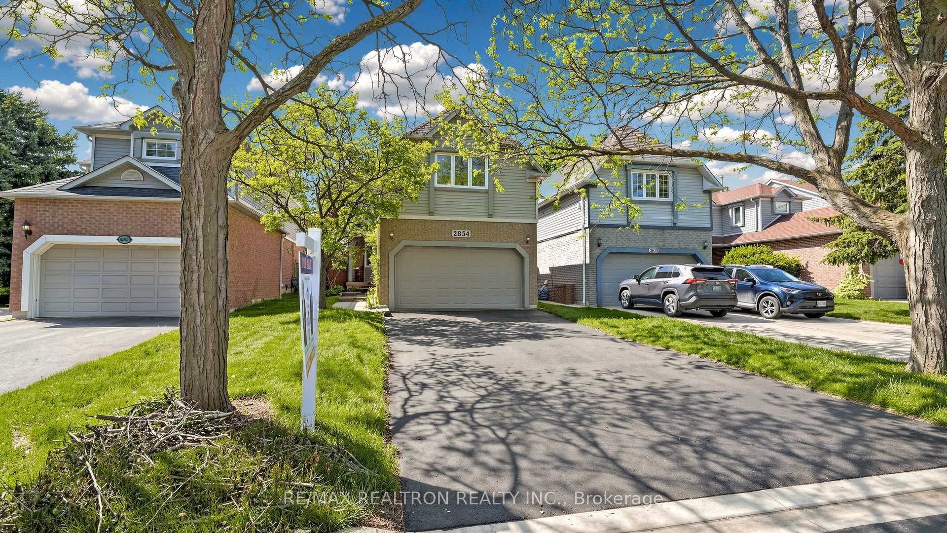 2854 Gulfstream Way photo 1
