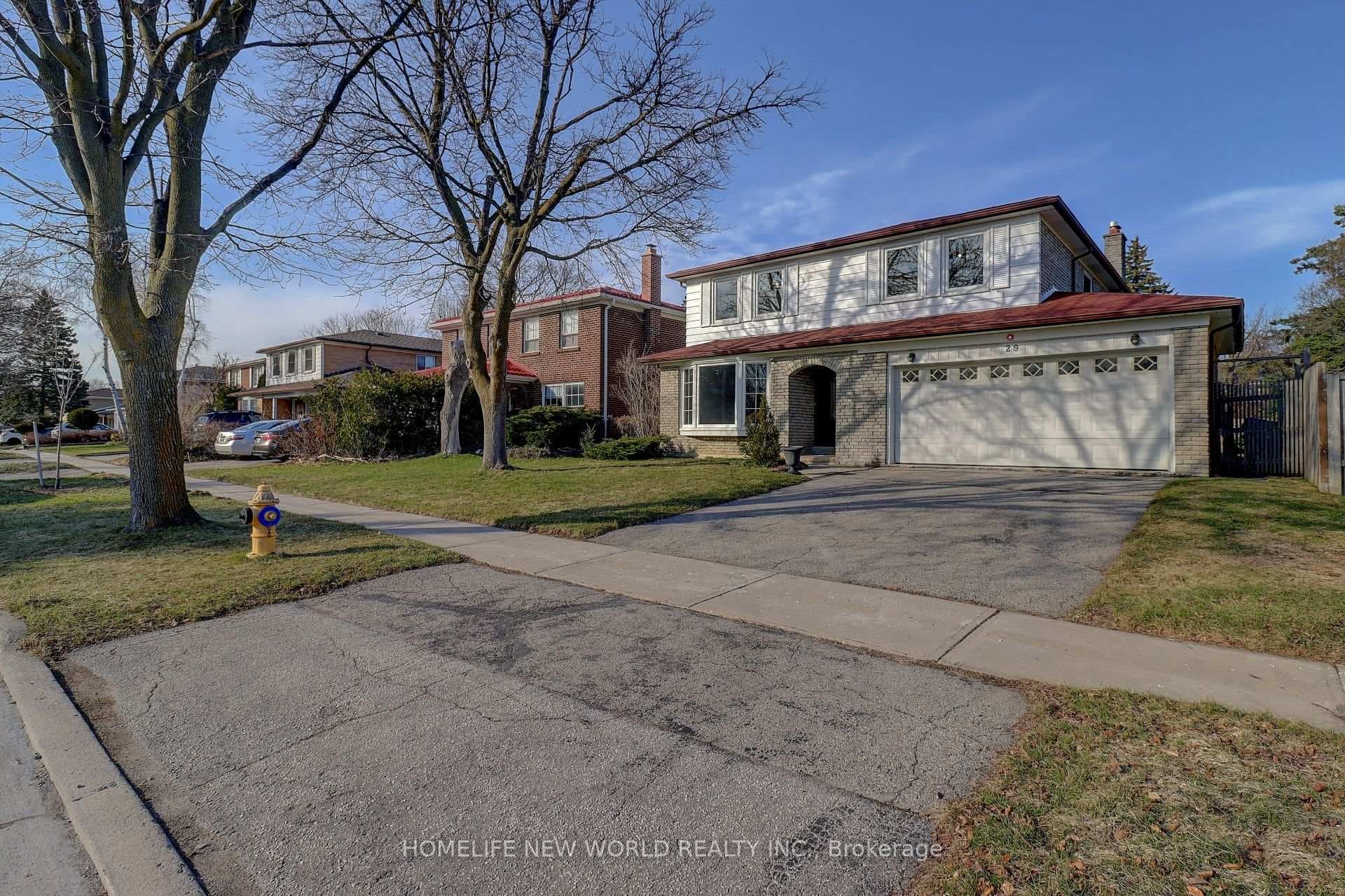 29 Deepdale Drive photo 3