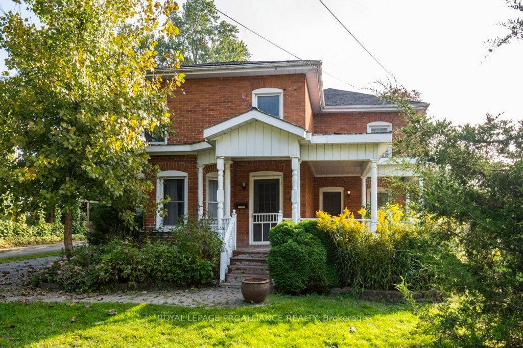 137 Foster Avenue photo 1