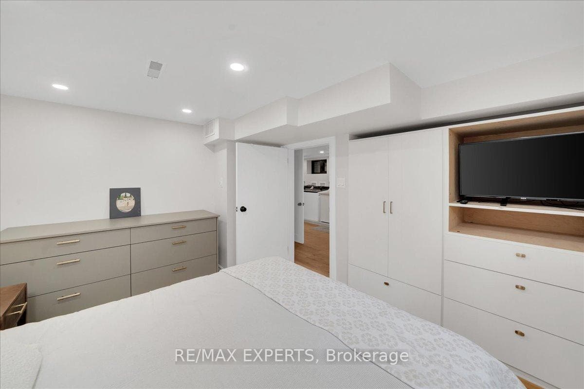525 King Street photo 25