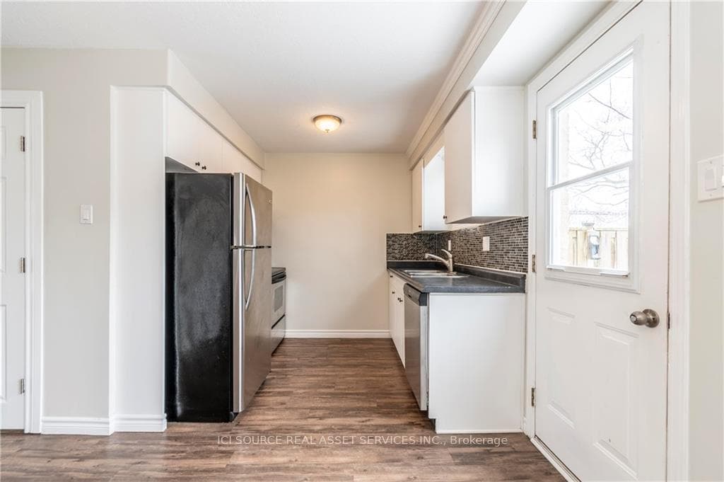 205 Carlyle Drive Unit 45 photo 6