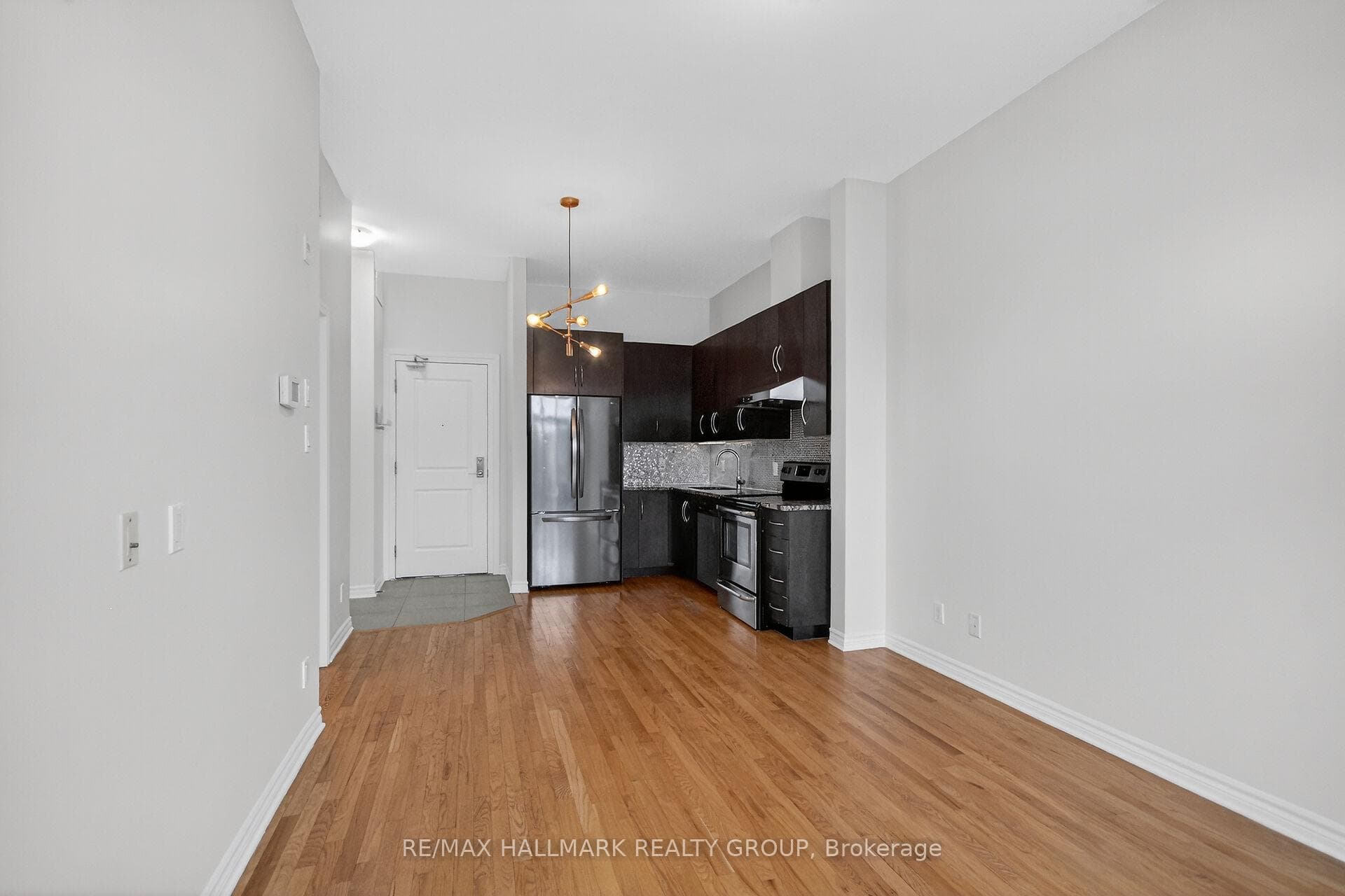 682 Churchill Avenue Unit 210 photo 9