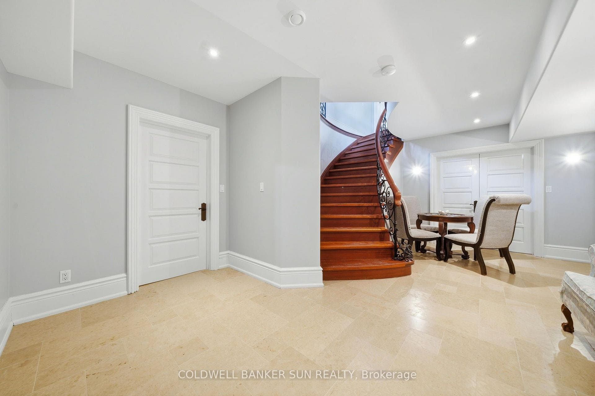 761 Foster Drive photo 43