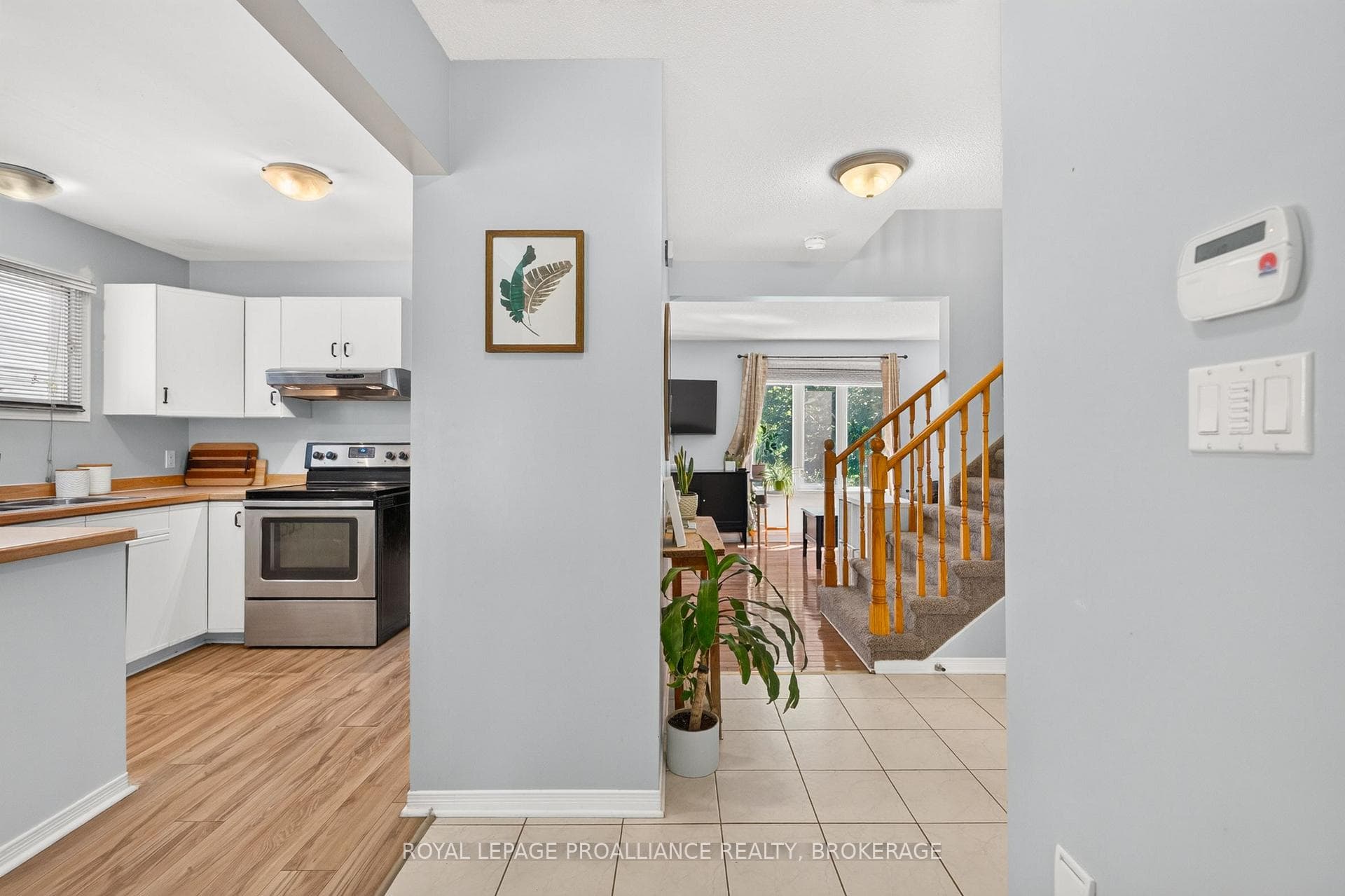 1067 Acadia Drive photo 4