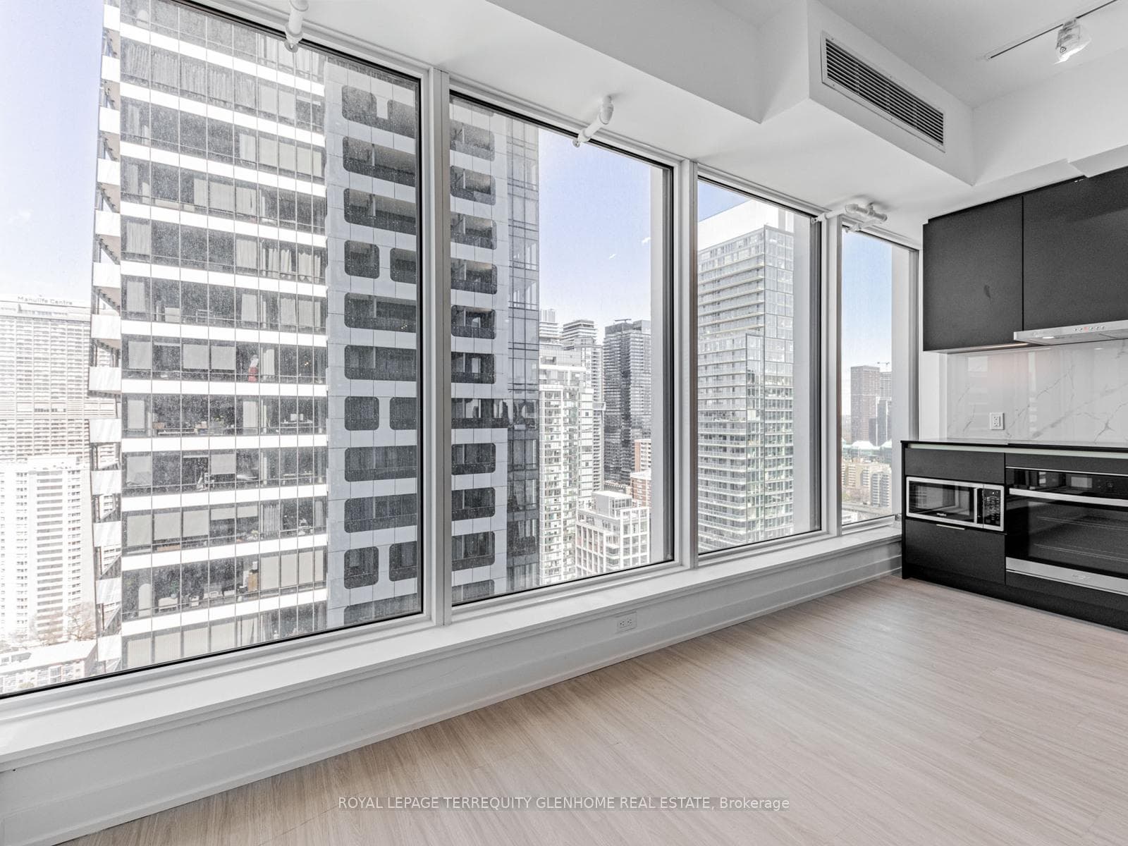 8 Wellesley Street Unit 3605 photo 6