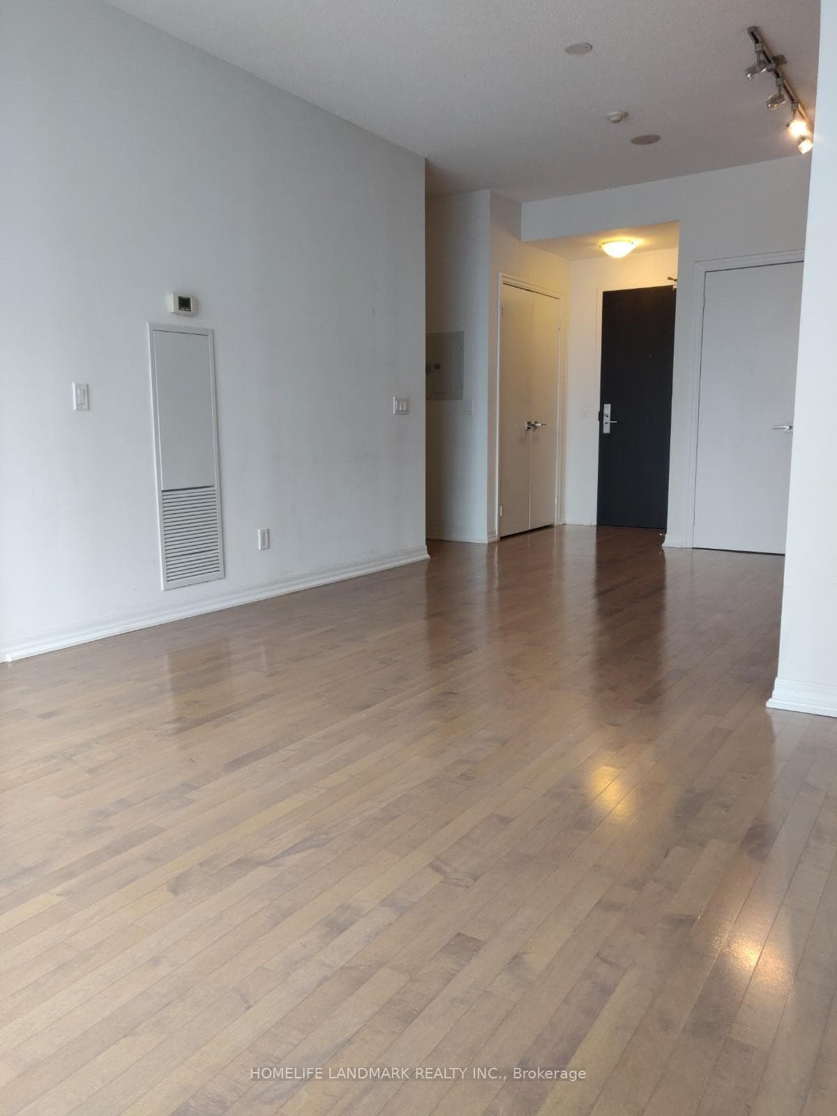 770 Bay Street Unit Ph305 photo 9