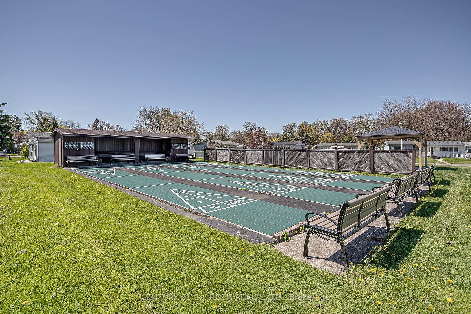 112 Linden Lane photo 47