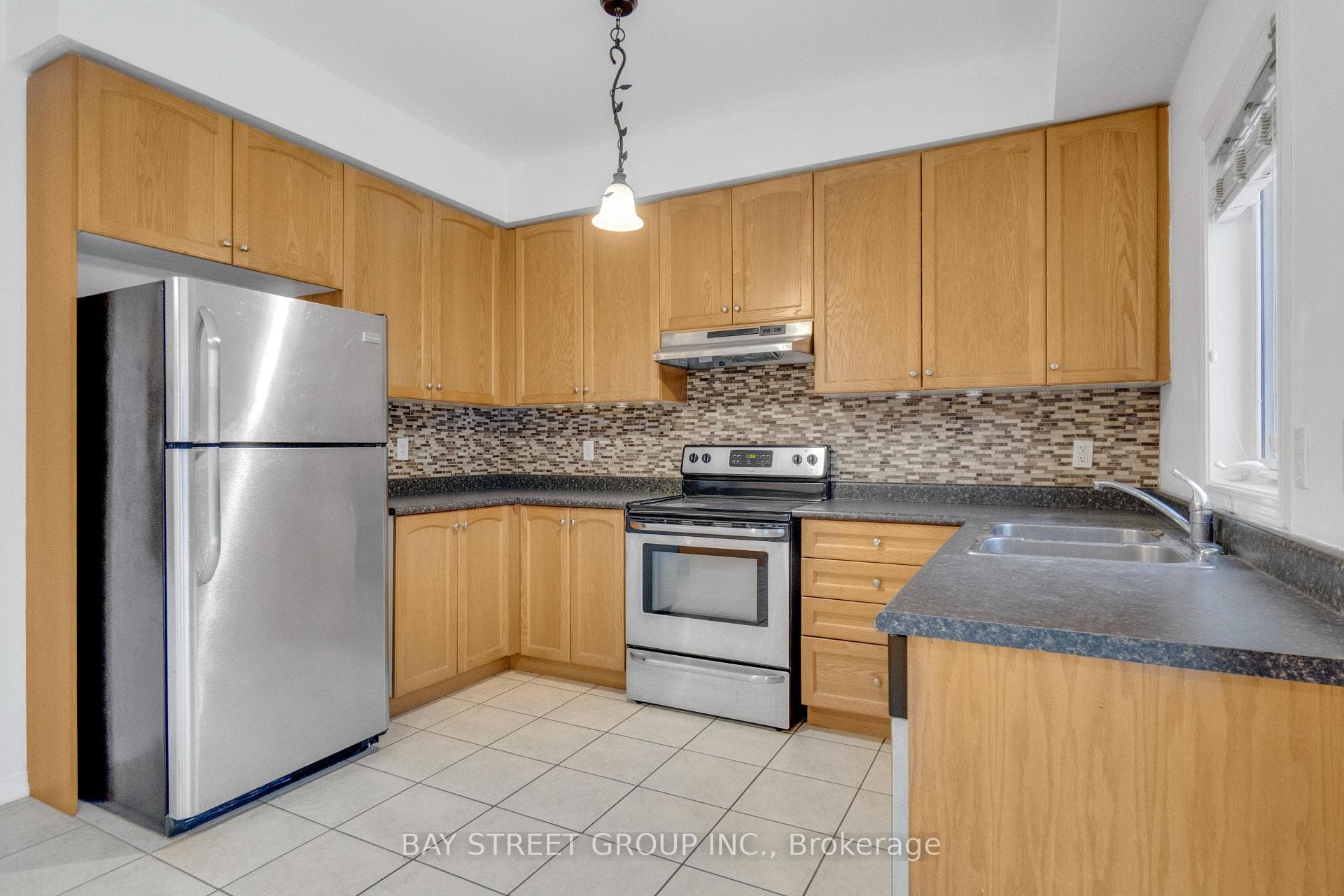 3196 Tim Dobbie Drive photo 11