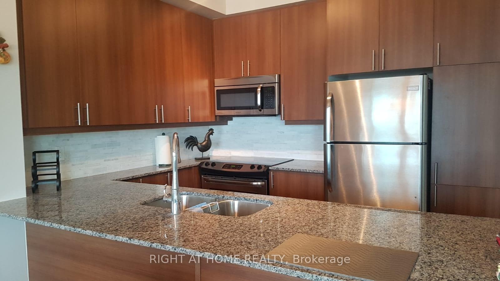 525 Wilson Avenue Unit 1105 photo 8