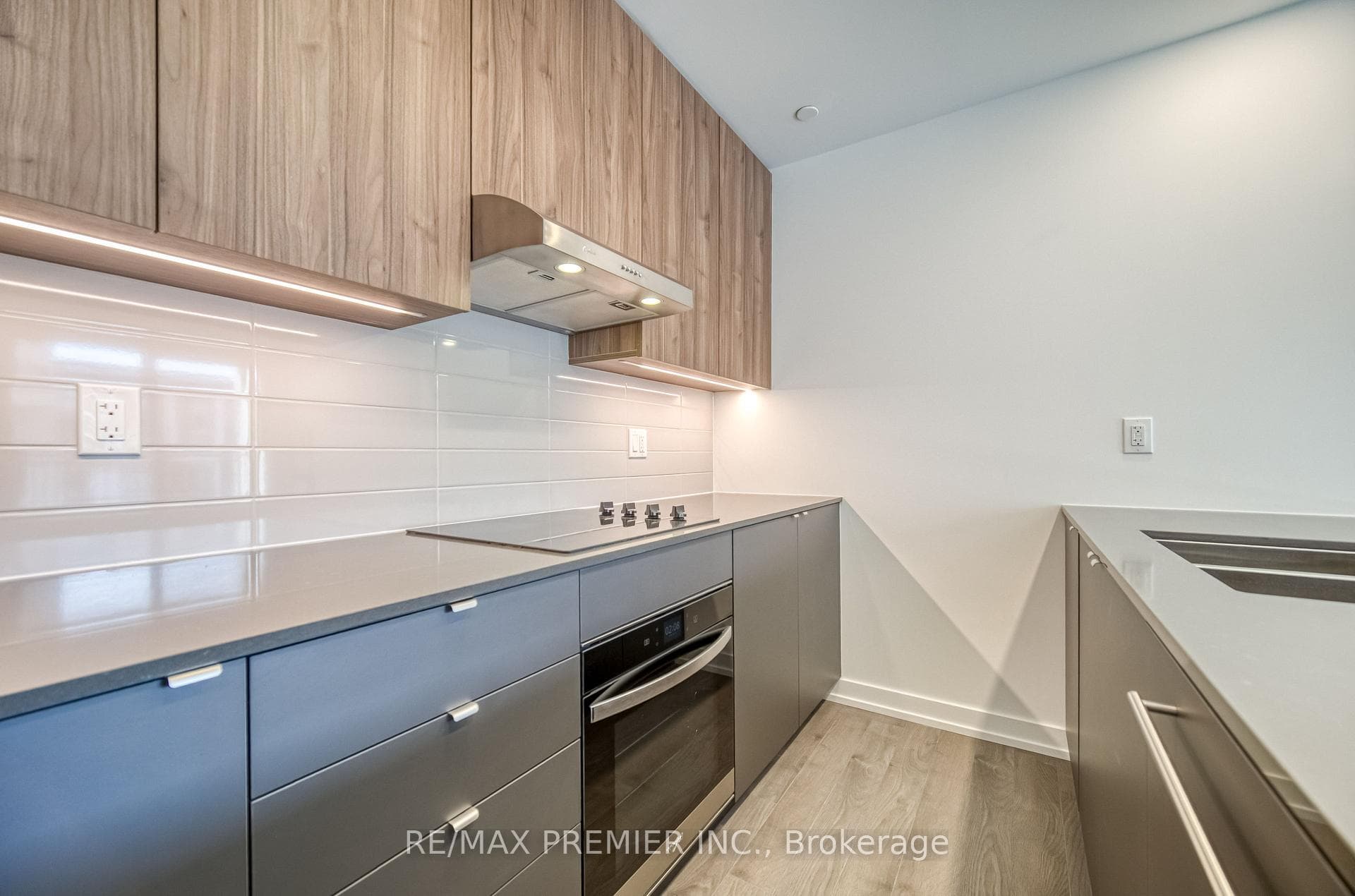 7 Red Squirrel Lane Unit E202 photo 11