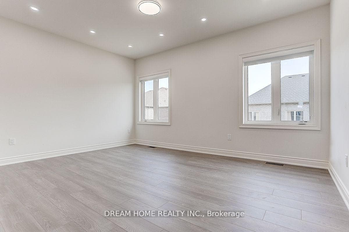 125 Prairie Rose Drive photo 17