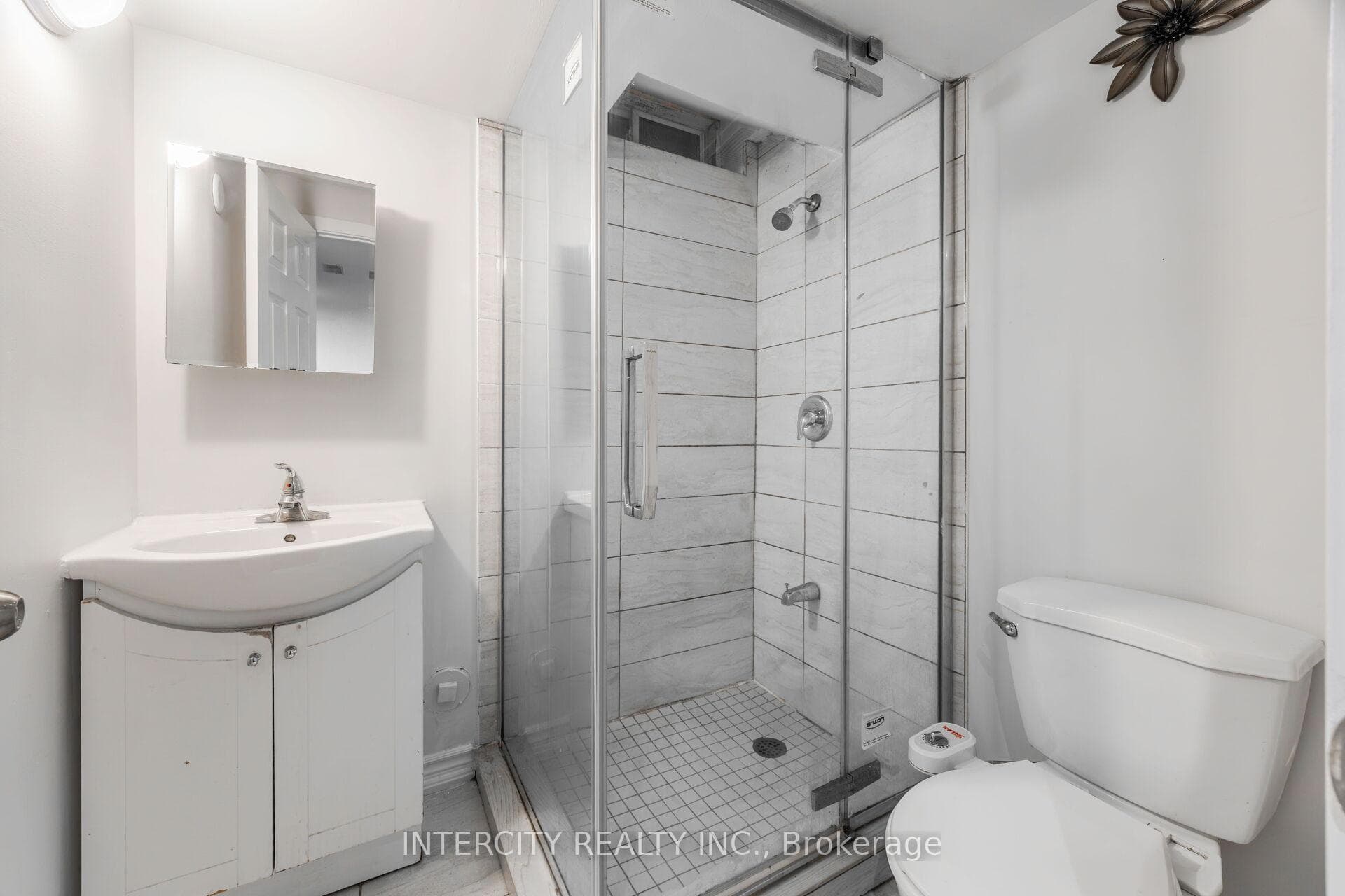 26 Sussexvale Drive photo 47