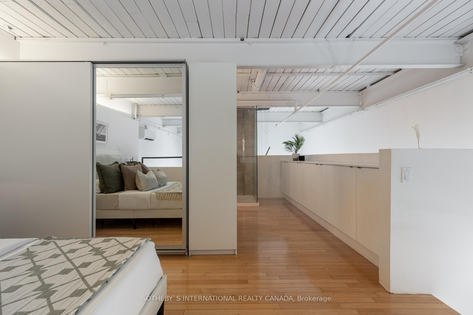 1173 Dundas Street Unit 216 photo 16