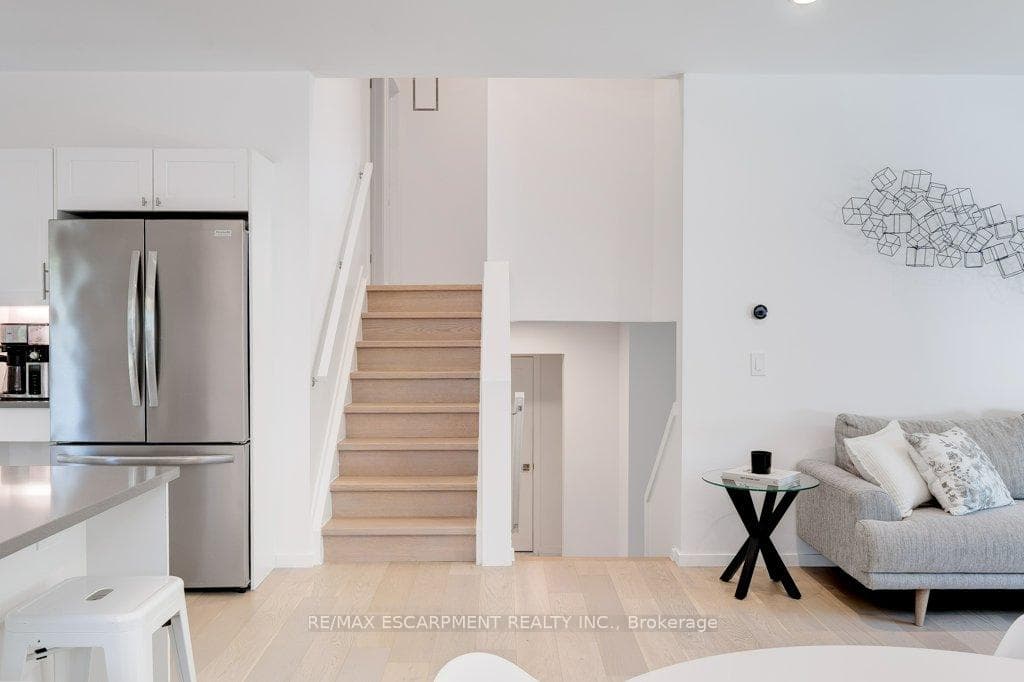 627 Mullin Way photo 21