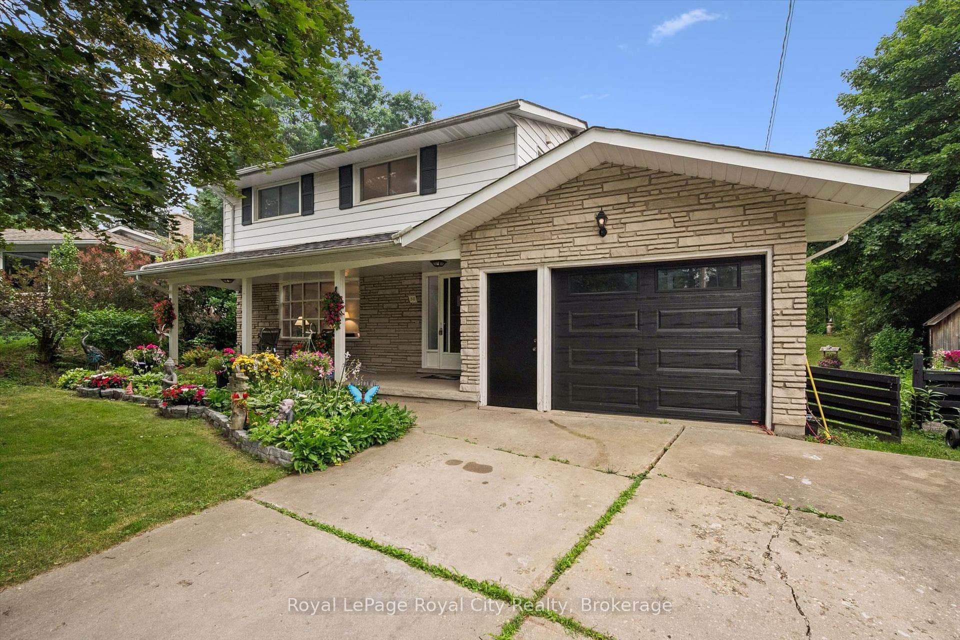 30 Westminster Avenue photo 5