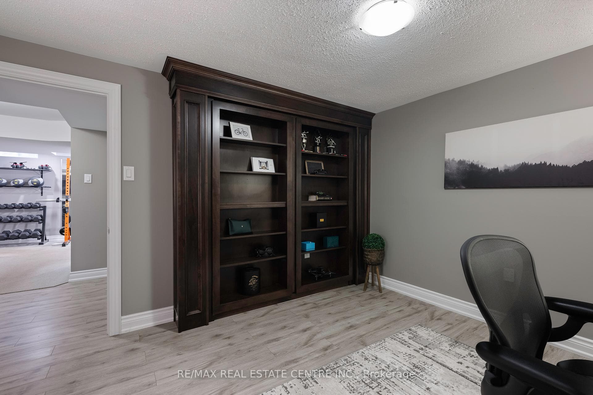 101 Kenpark Avenue photo 36