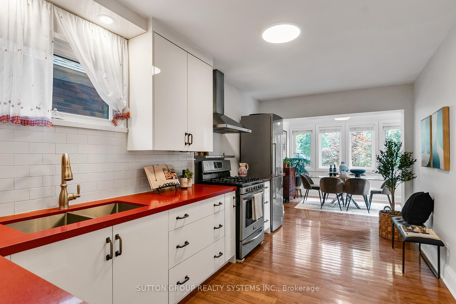 39 Mayfield Avenue photo 15