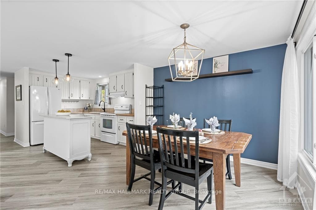 27 FRINGEWOOD Drive photo 5