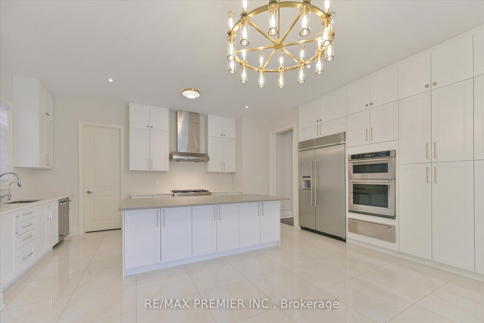 228 Farrell Road photo 10