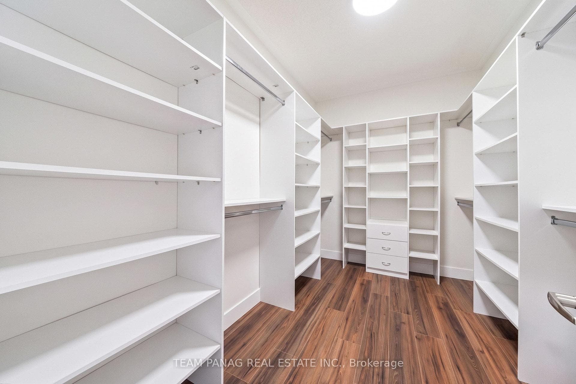 21 Aveena Road photo 36