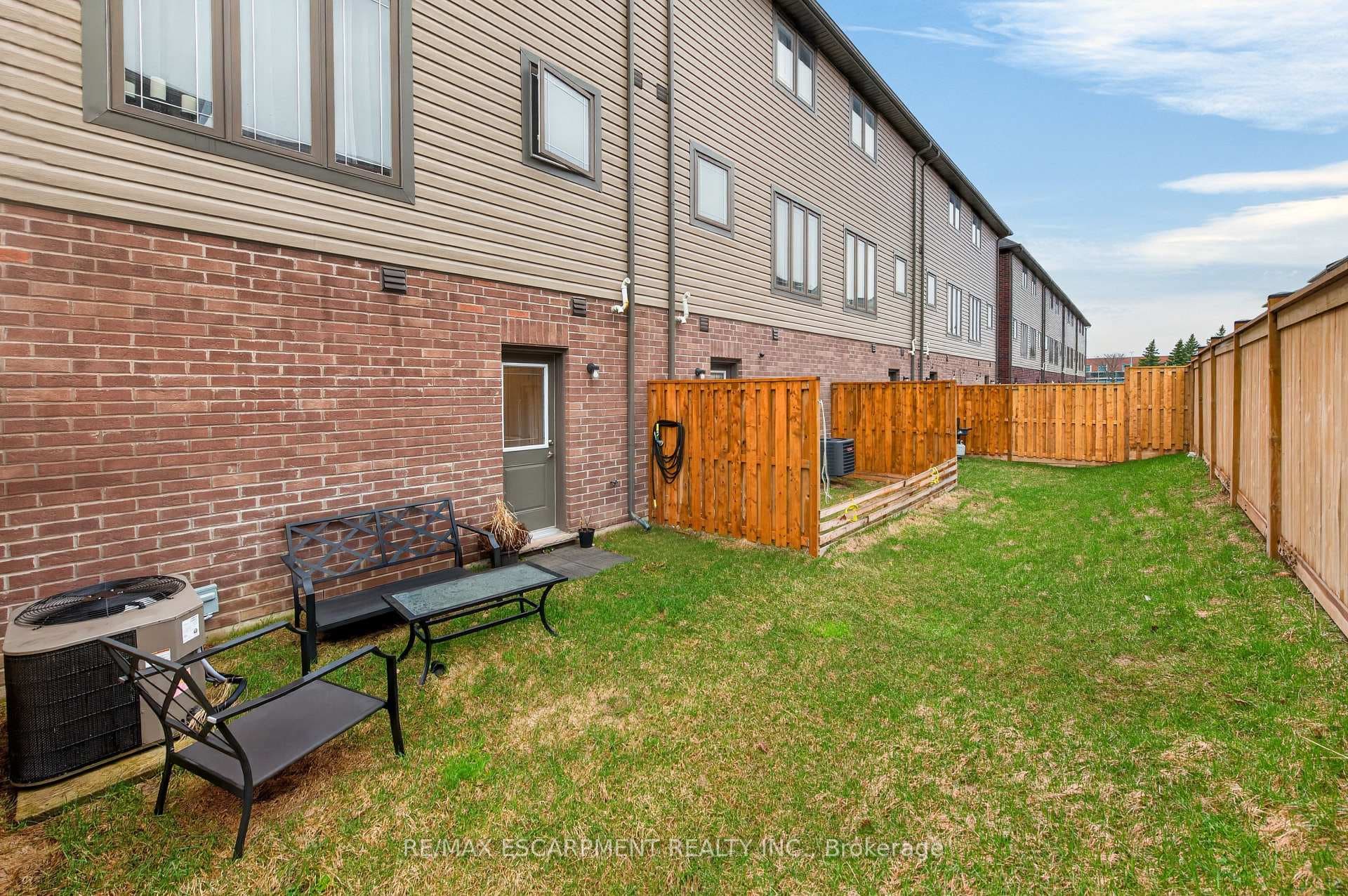 19 Picardy Drive Unit 13 photo 32