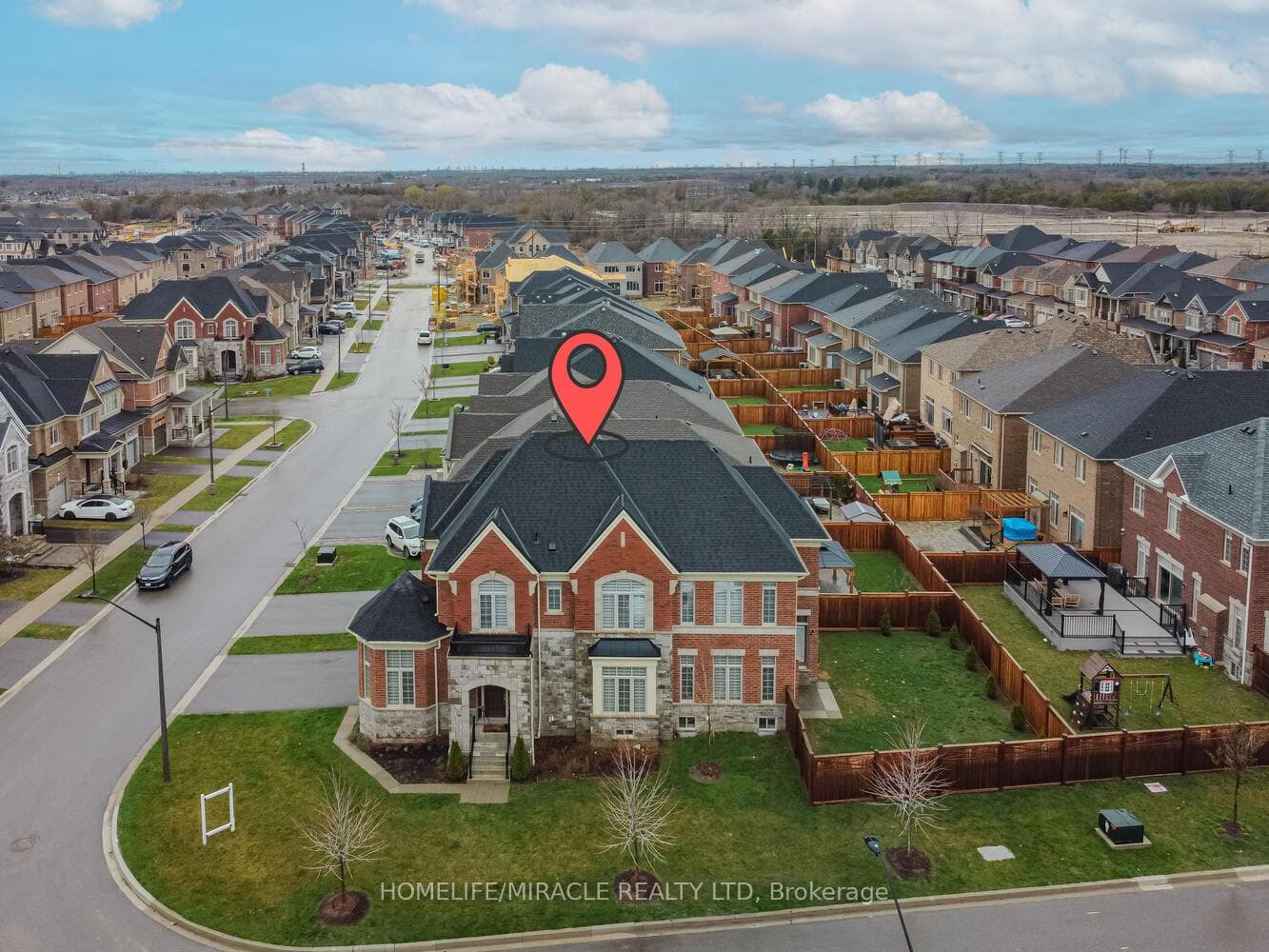 59 Brabin Circle photo 36