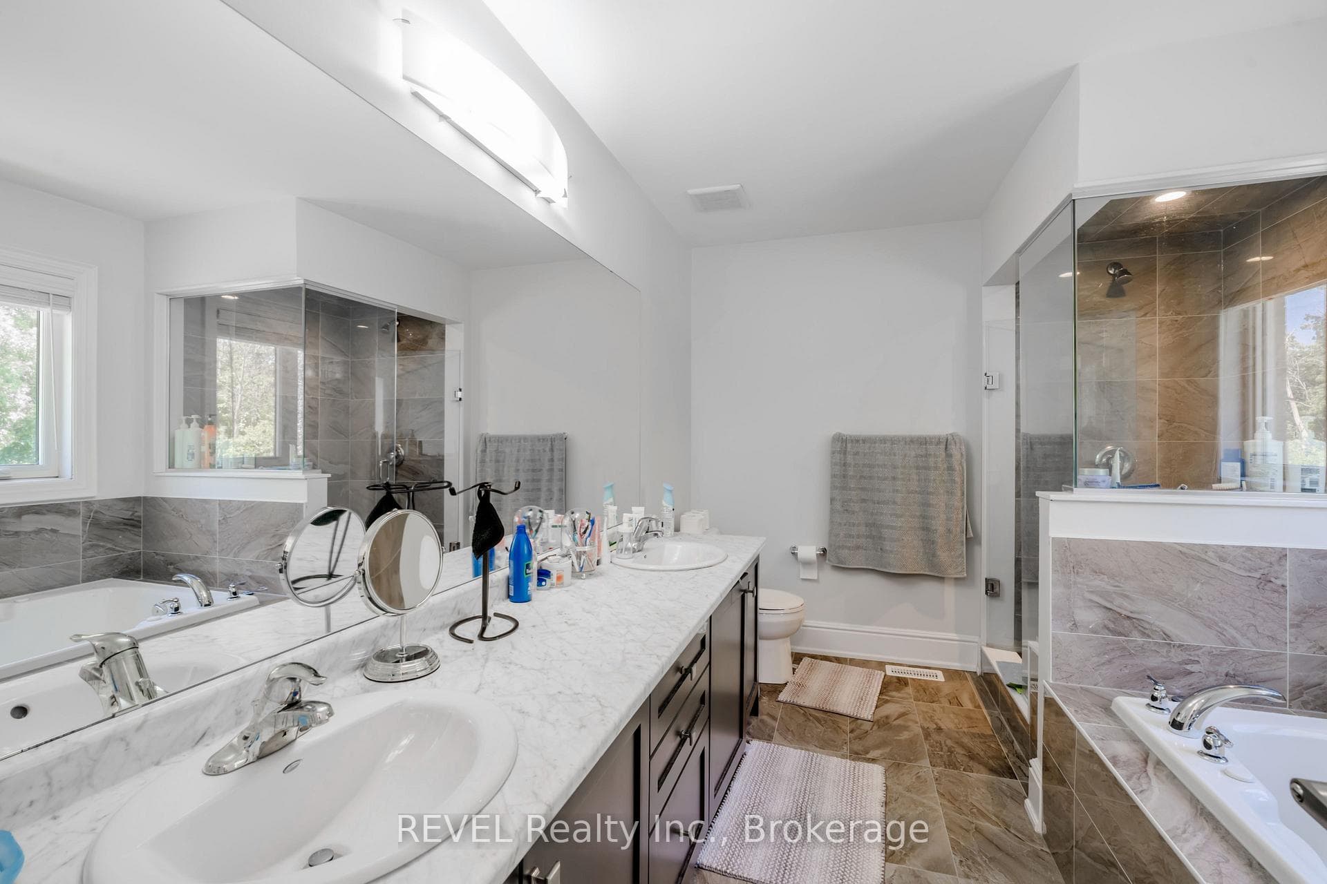 8619 Chickory Trail photo 16