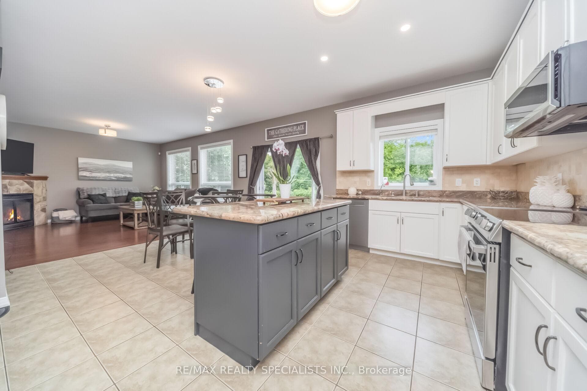 77 McMaster Road photo 13
