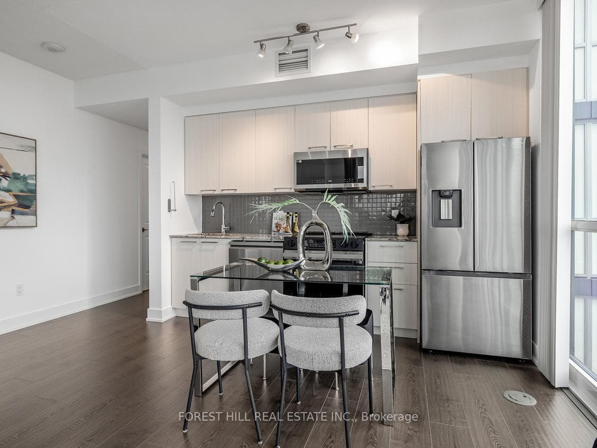 88 Sheppard Avenue Unit 3002 photo 17