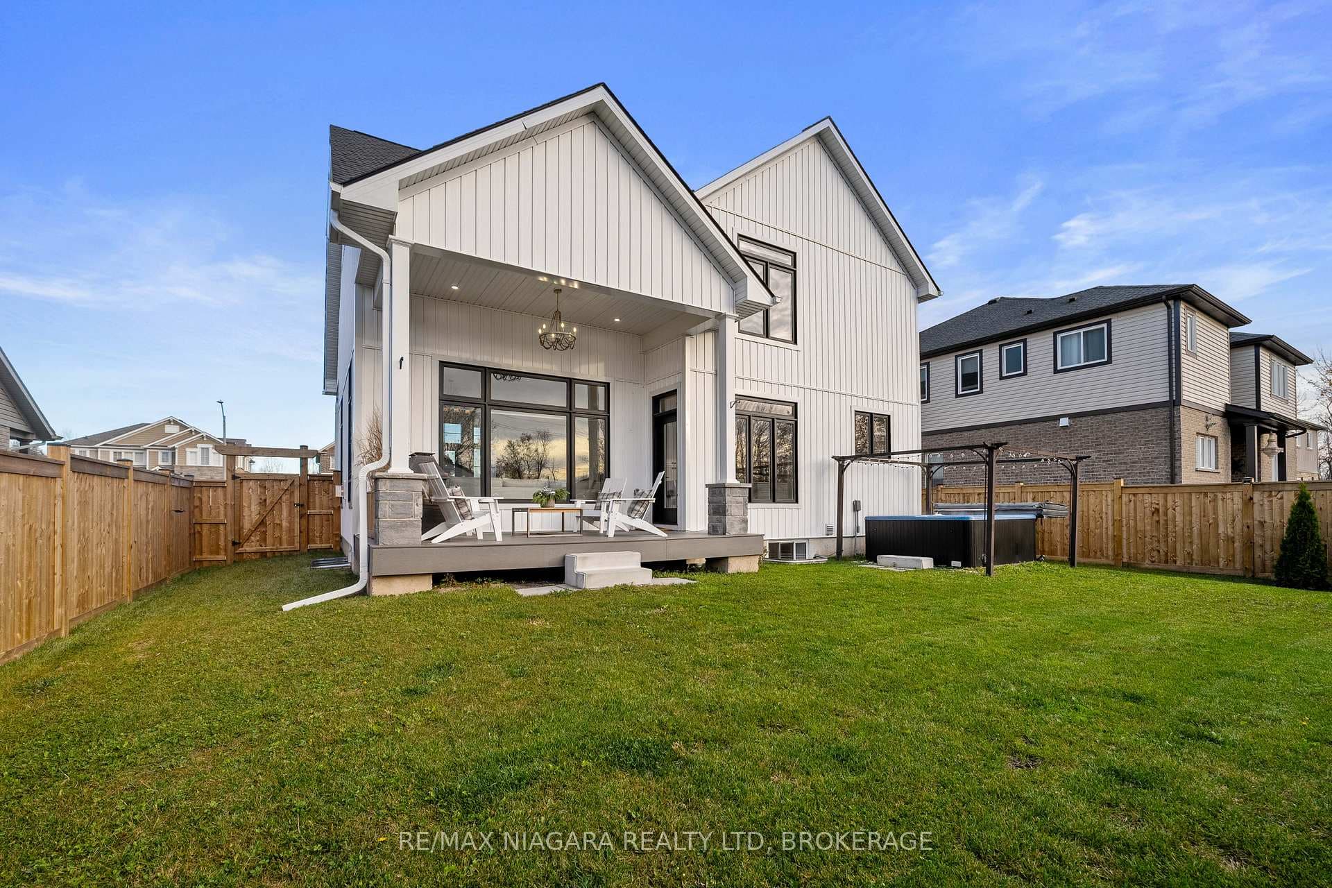 619 Brian Street photo 22
