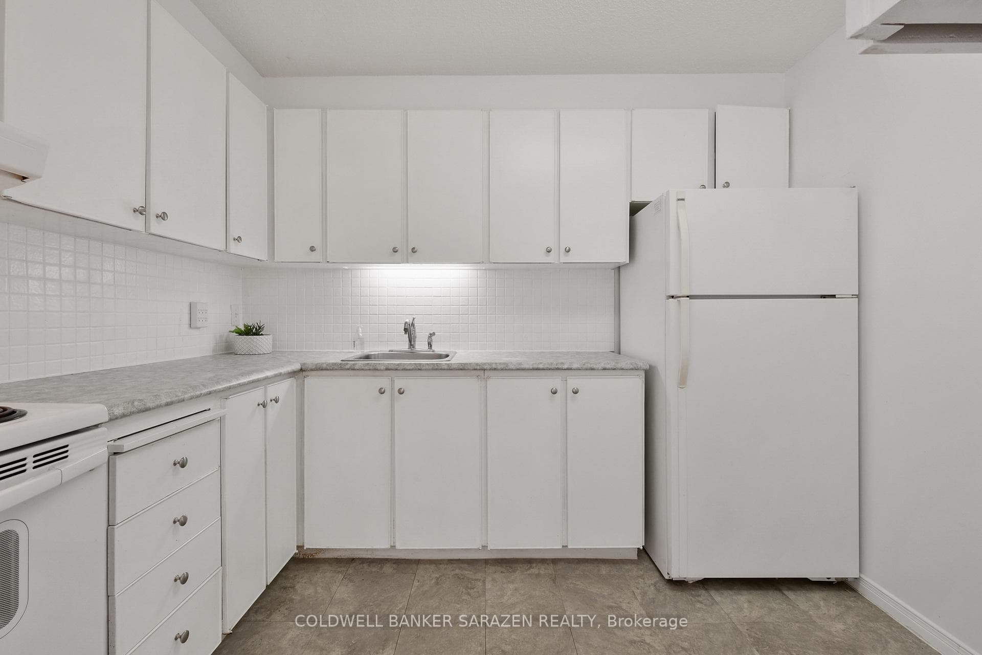 1100 Ambleside Drive Unit 1115 photo 14