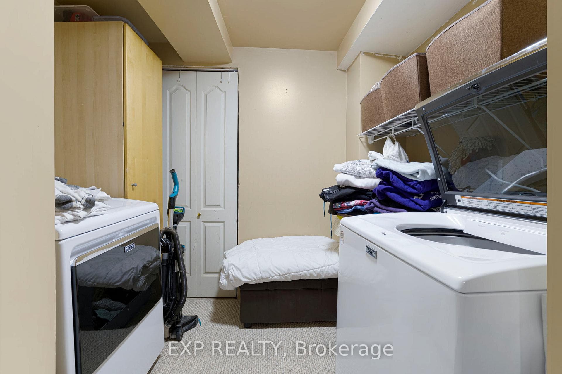 192 Ross Lane photo 26