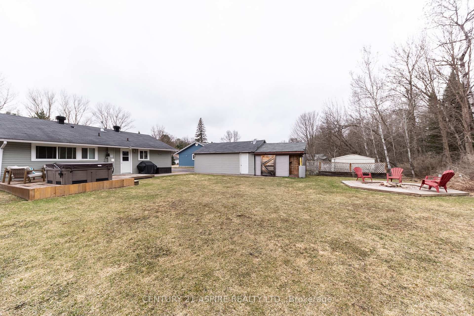 51 Beach Avenue photo 25