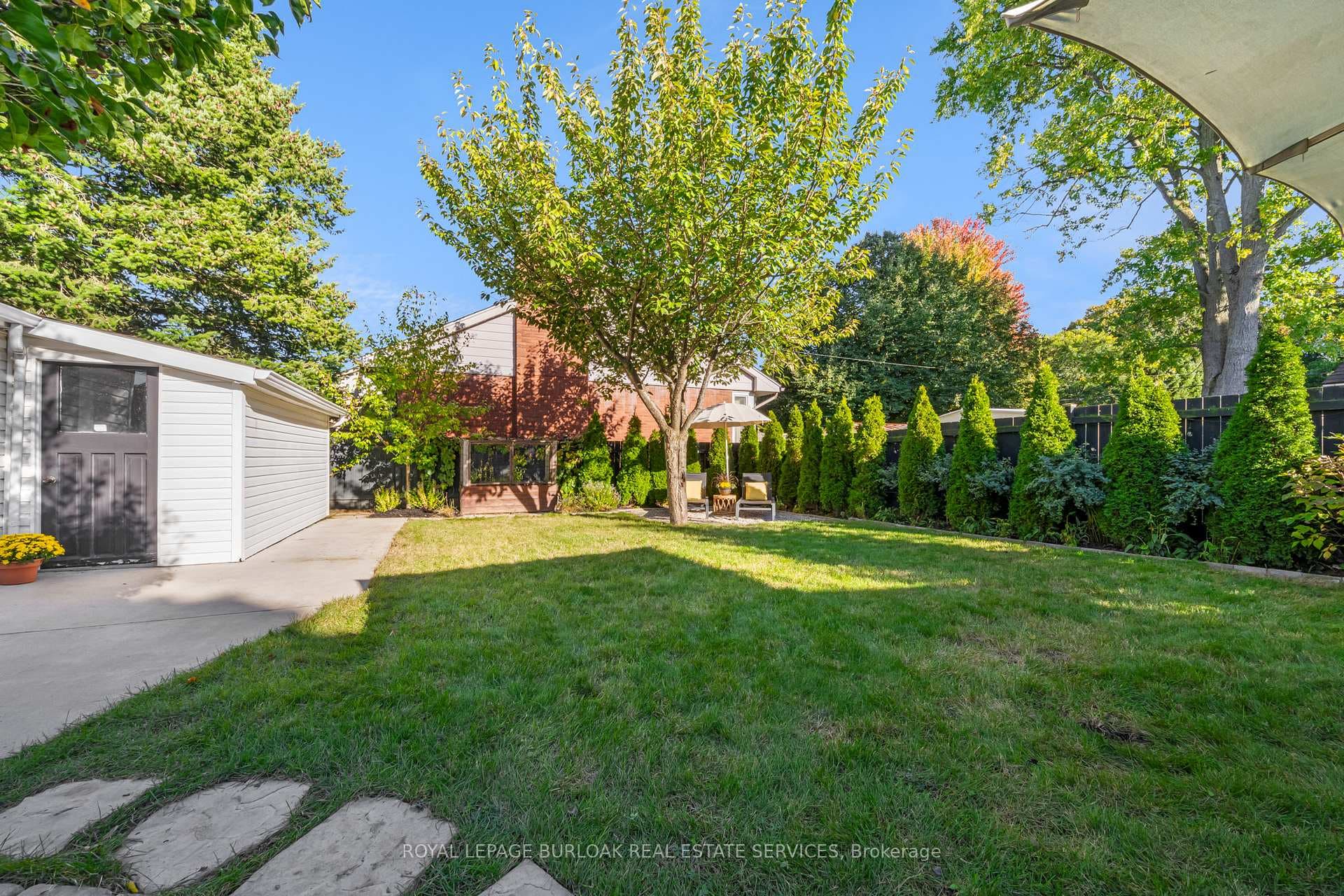 8 Desjardins Avenue photo 33