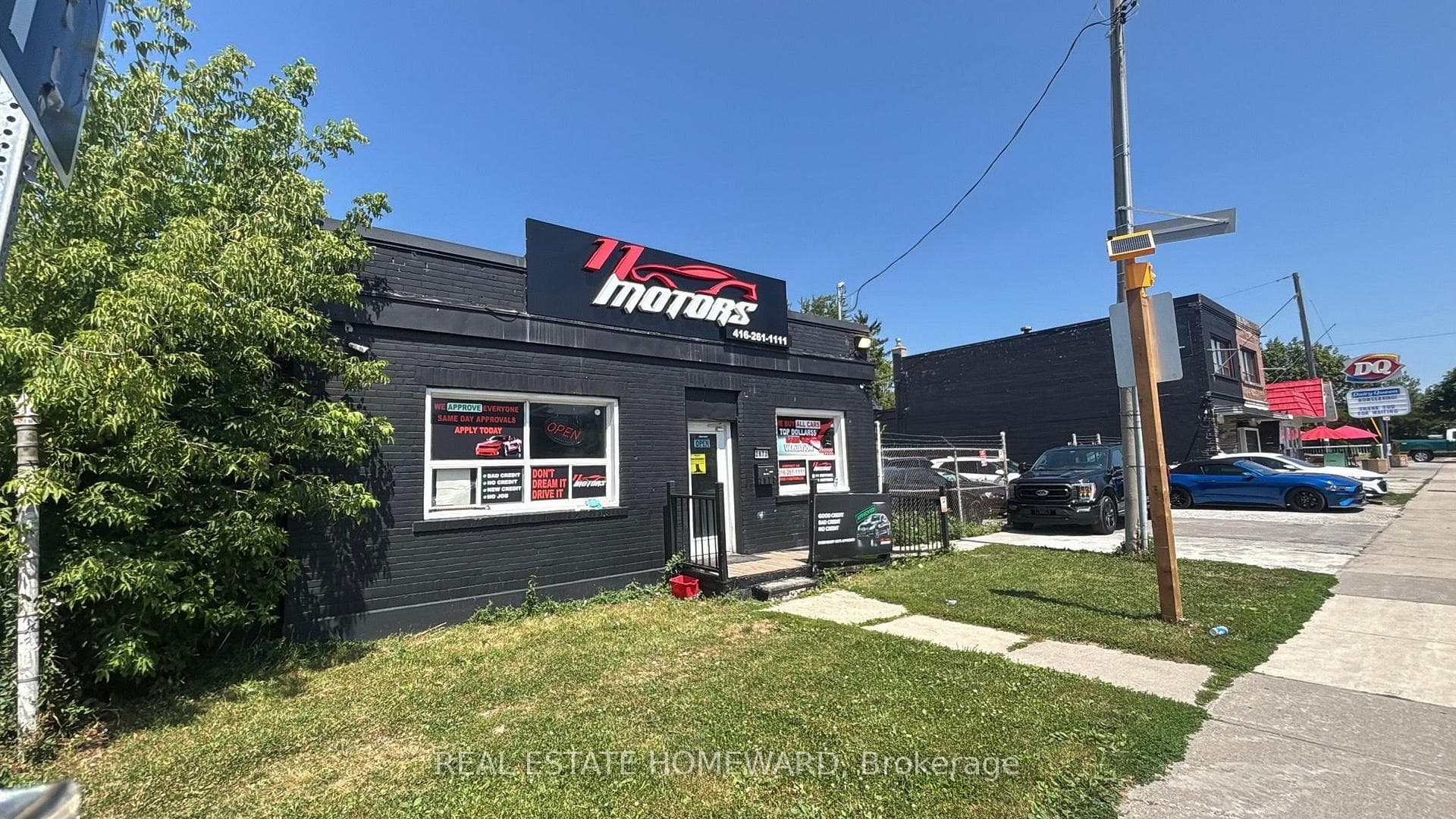 2872 Kingston Road photo 2