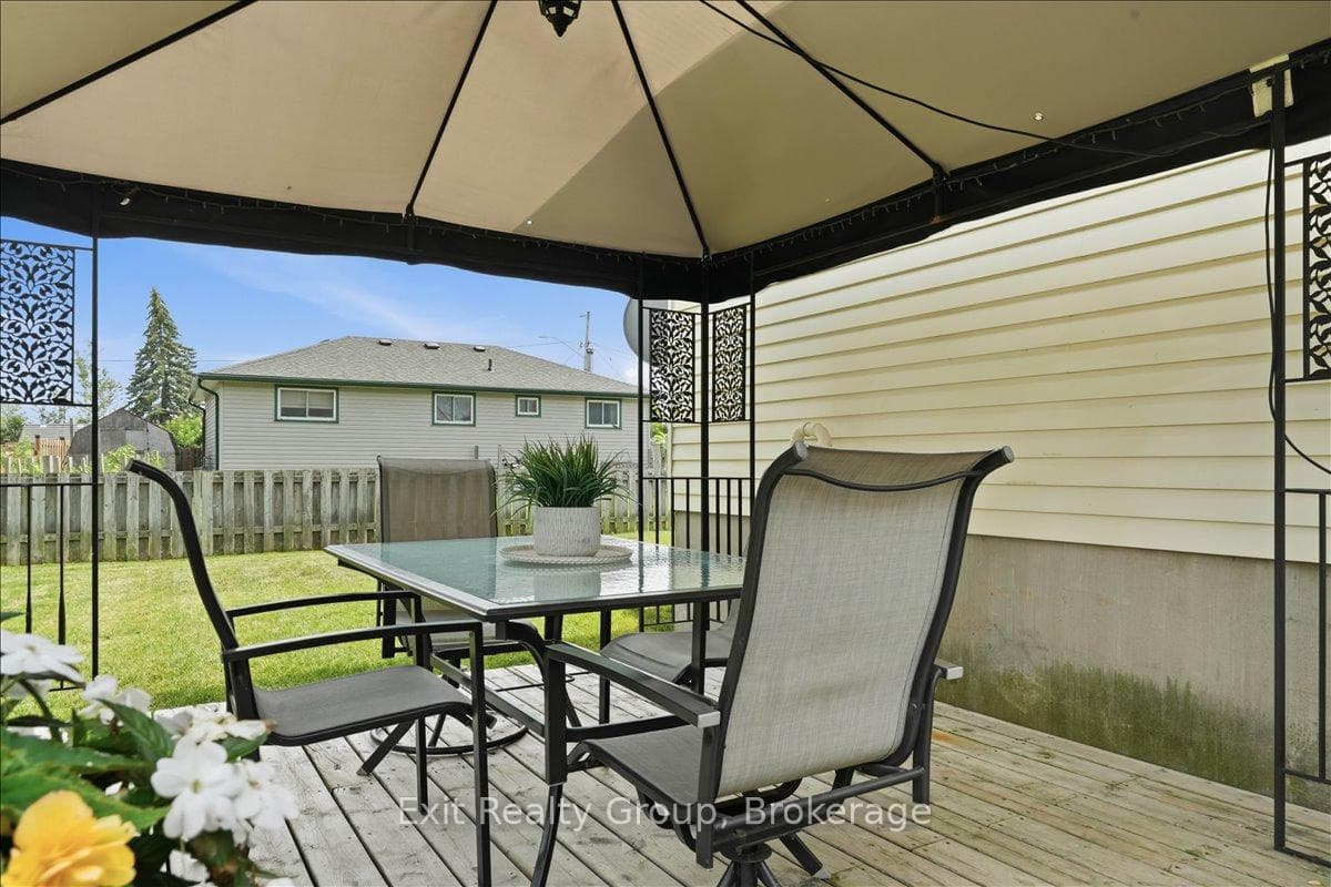 51 Sidney Road photo 31