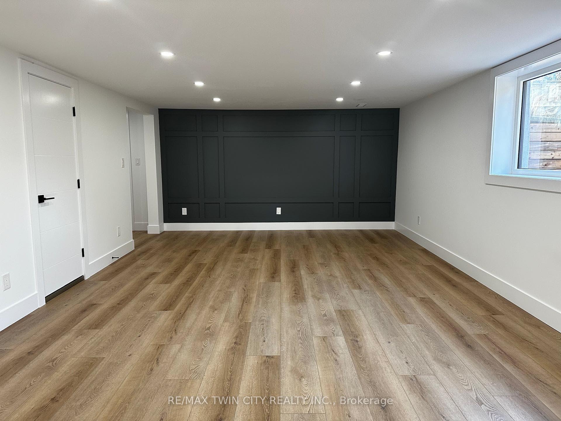 6 Leslie Avenue Unit LOWER photo 10